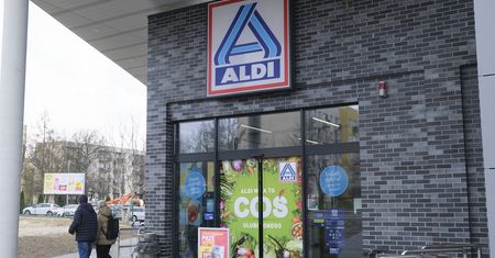 Czekolada mleczna zamiast gorzkiej. Aldi wycofuje ze sprzedaży partię produktu