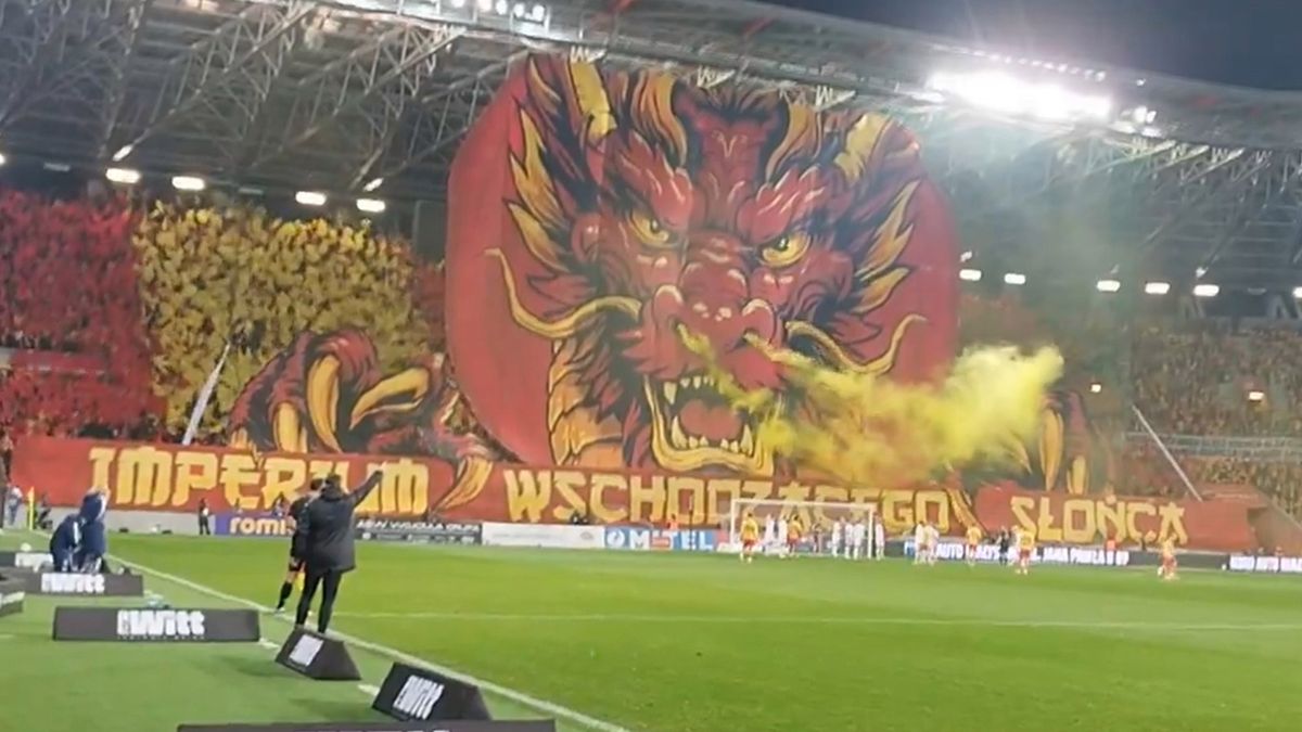 Twitter / CezOlbrycht / Na zdjęciu: oprawa kibiców Jagiellonii
