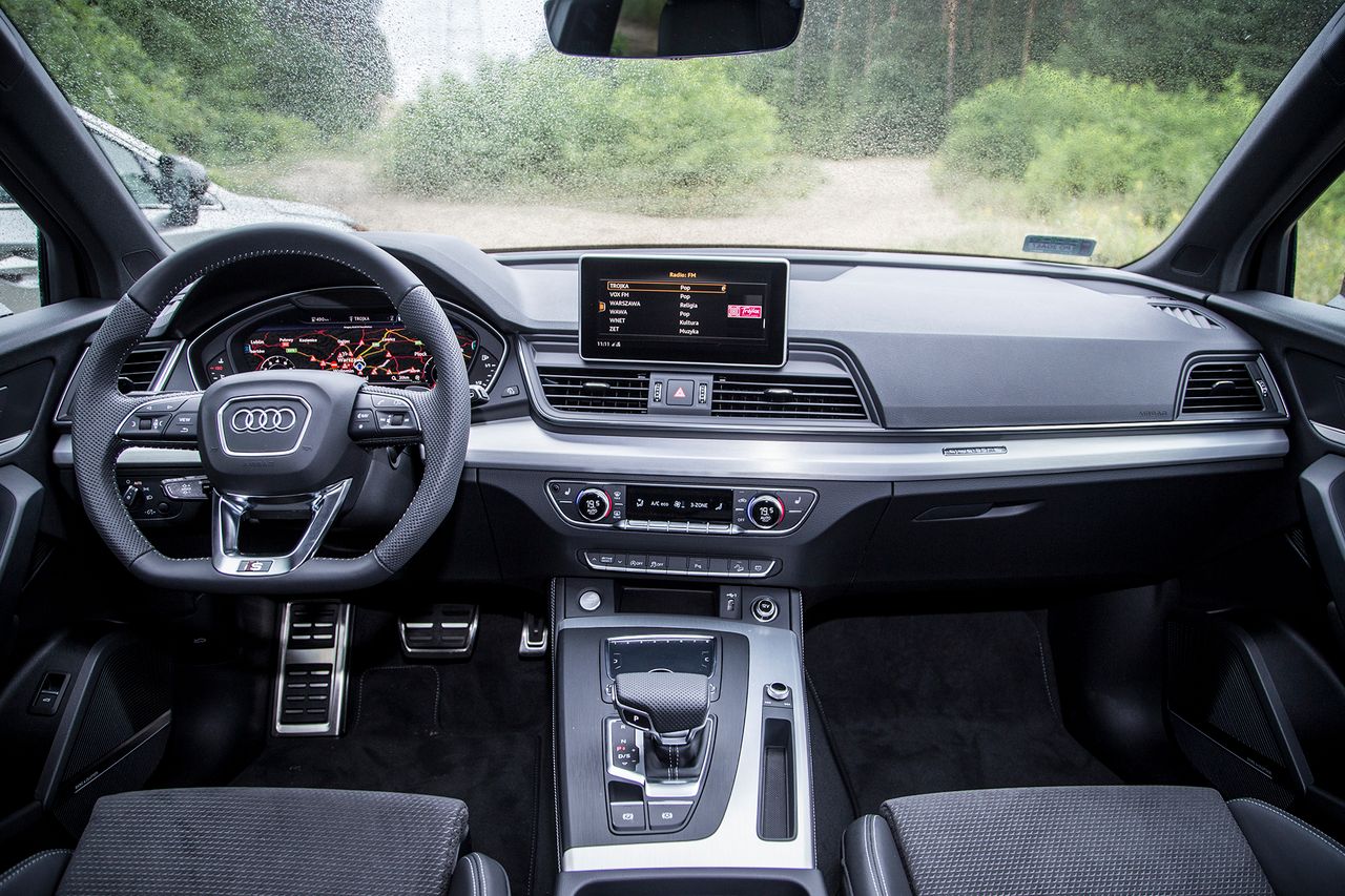 Audi Q5 - wnętrze (fot. Mateusz Żuchowski)