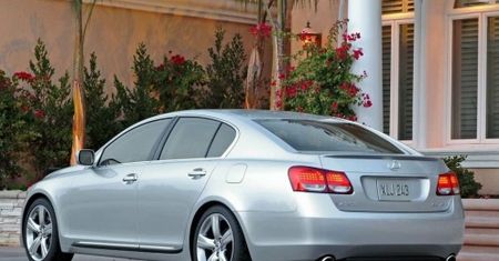 Ponad 1 600 000 Lexusów i Toyot z awarią układu hamulcowego!