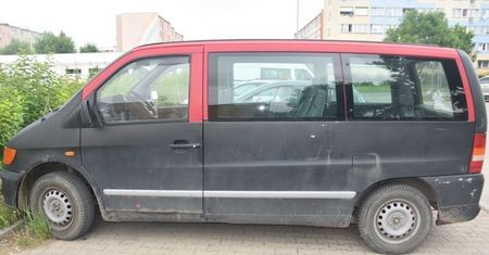Milicz. W dzień wyszedł z więzienia, w nocy ukradł samochód. Wolność nie przypadła mu do gustu