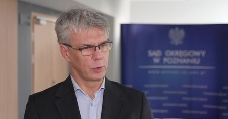 Uniewinniła oskarżonych ws. protestu w katedrze, neo-KRS wysyła ją na “szkolenie”