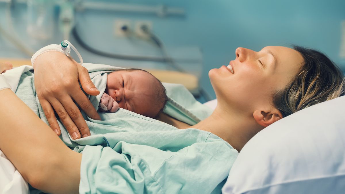 Teściowie chcieli decydować o jej porodzie.