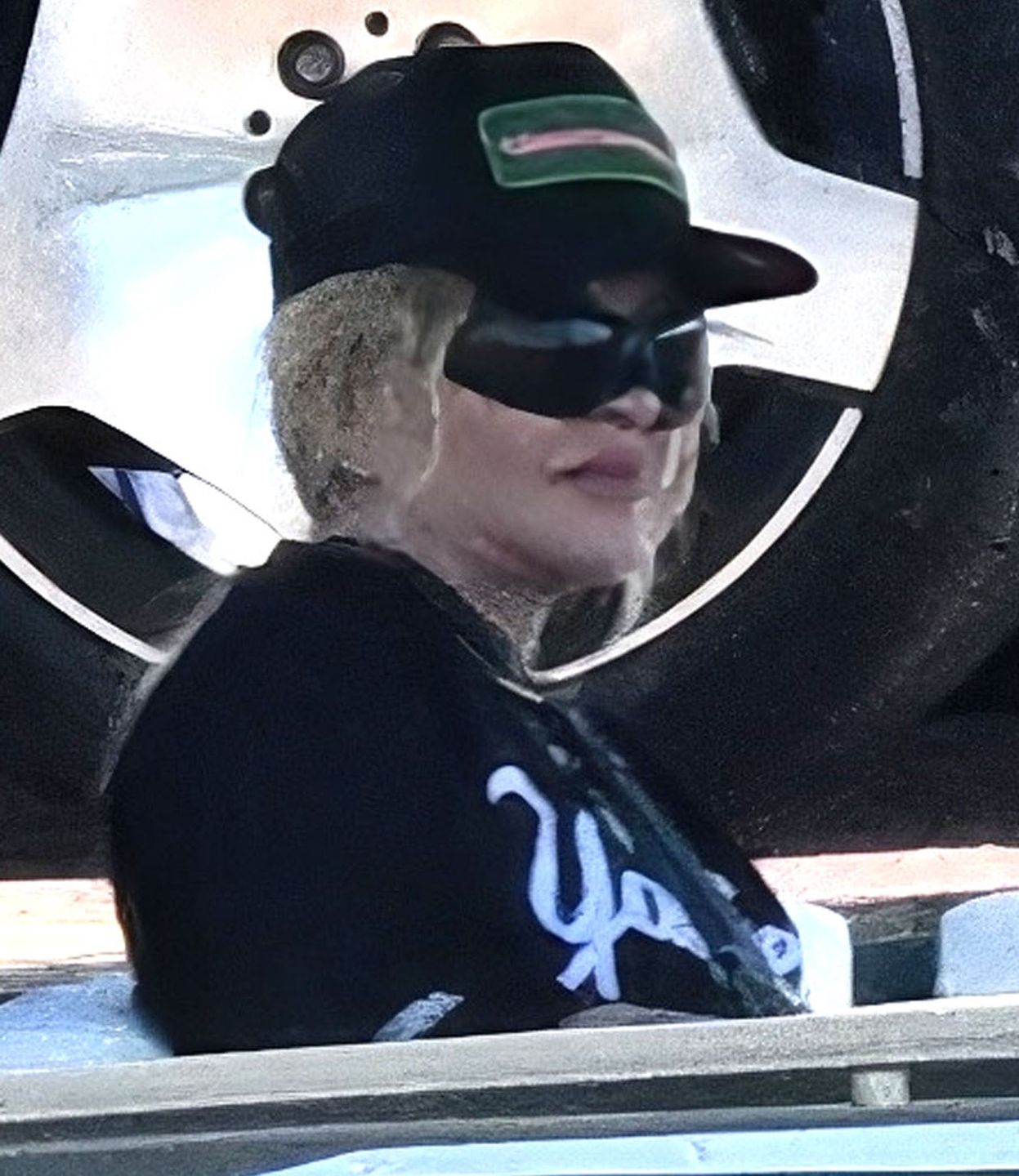 Madonna "przyłapana" we Włoszech z tajemniczym mężczyzną