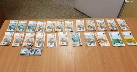 Cieszyn. Padła ofiarą oszustów, przekazała im 31 tys zł