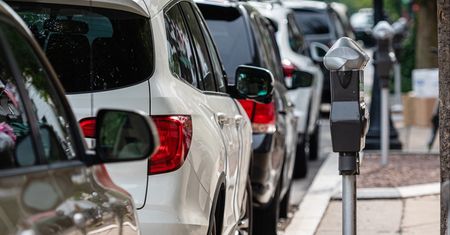 Nowe zasady płatności za parkowanie. Mogą dotknąć 3 miliony osób