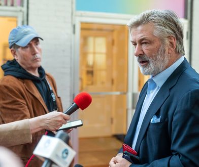 Nie postawiono zarzutów w sprawie śmierci Halyny Hutchins. Dochodzenie trwa