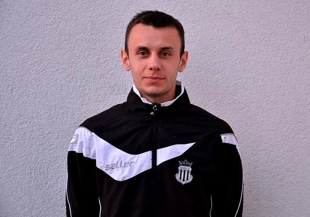 Mateusz Bartków miał już okazję biegać po pierwszoligowych boiskach. Było to w sezonie 2011/2012, fot. MKS Sandecja Nowy Sącz