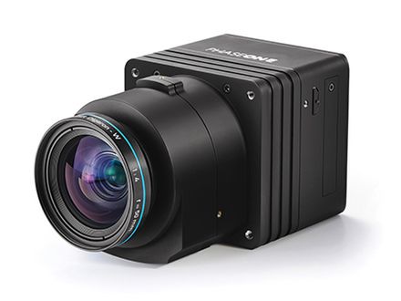 420 zdjęć z 100-megapikselowej kamery przemysłowej Phase One połączone w jeden obraz nowego kampusu Apple 3