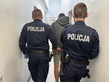 Konin: Okradł własną babcię. 26-latek udawał, że wpadł w odwiedziny