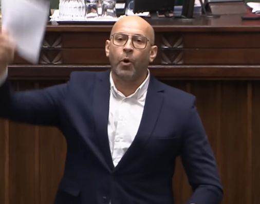 Strategia za 2 mln złotych trzymana w ukryciu. "Nie nadaje się do publikacji"