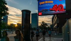 Cyfrowe kontra fizyczne. Czy DOOH zastąpi OOH?