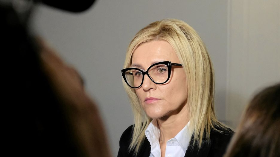 Prokurator Ewa Wrzosek przed senacka " Komisja Pegasusowa "
27.01.2022 Warszawa , ul. Wiejska , Sejm . Niezalezna prokurator Ewa Wrzosek ( sluzby inwigilowaly ja pegasusem ) - podczas konferencjii prasowej po przesluchaniu na Komisji Nadzwyczajnej do spraw wyjasnienia przypadkow nielegalnej inwigilacji , ich wplywu na proces wyborczy w Rzeczypospolitej Polskiej oraz reformy sluzb specjalnych .
Fot. Slawomir Kaminski / Agencja Wyborcza.pl
Fot. Slawomir Kaminski / Agencja Wyborcza.pl
sejm, posiedzenie, 47 posiedzenie, /FR/