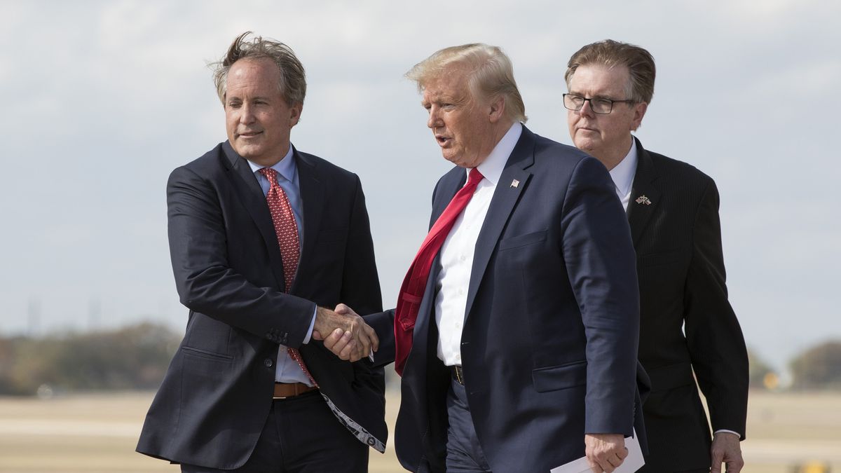 Ken Paxton, Donald Trump