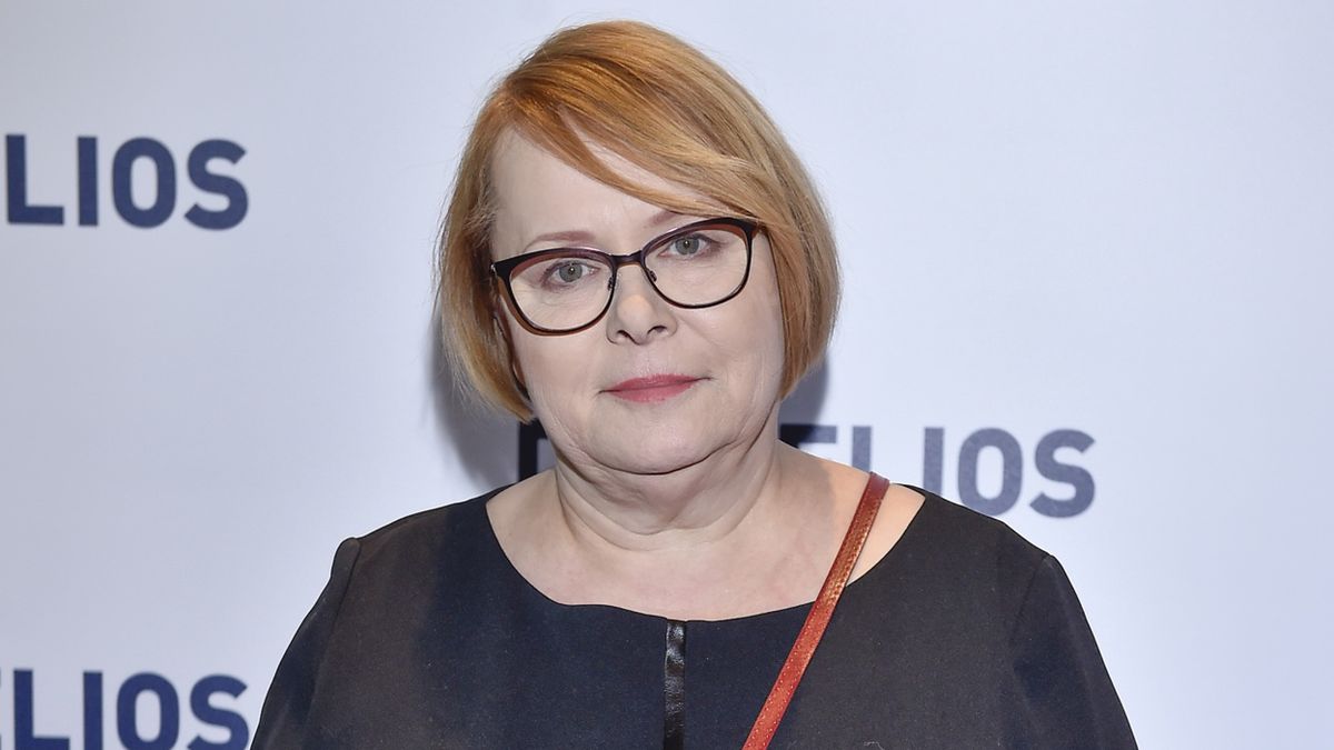 luty 2019, Otwarcie kina Helios w Blue City, torebka czerwona, okulary