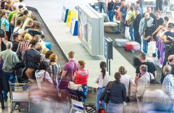 Plaga oszustw w Kanadzie. Podróżni nieświadomie przewozili narkotyki