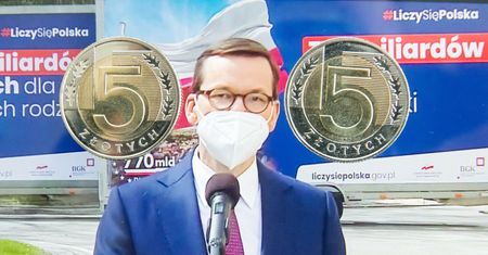 Miliony na nagrody w ministerstwach. A miały być oszczędności