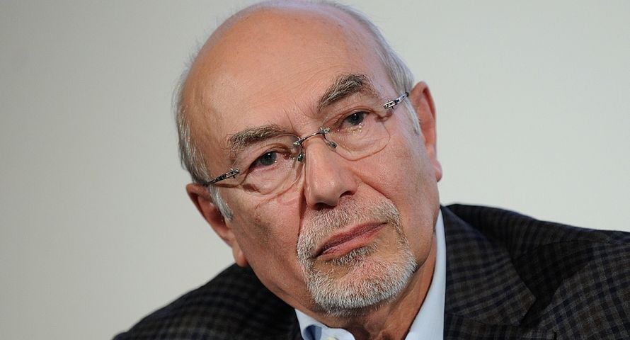 Były szef Polsatu nadzoruje telekom. Zamiast żony Solorza