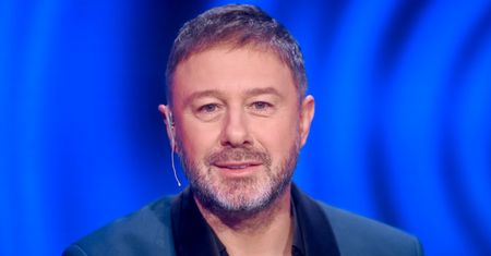 Był na czarnej liście Kurskiego, teraz wrócił. Andrzej Piaseczny w hicie TVP