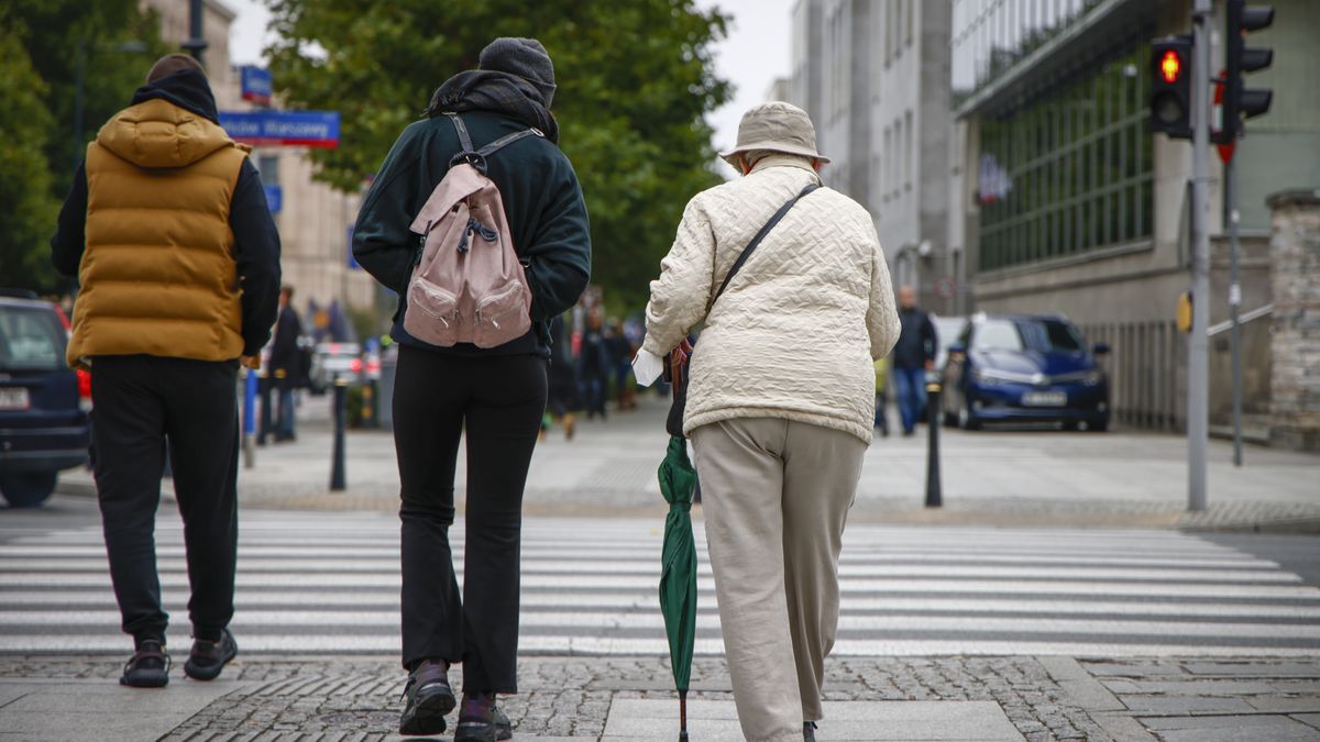 An elderly woman and a younger woman walk side by side in Warsaw, Poland on 27 September, 2022. Poland's agein population has sharply decreased Poland's agein population has sharply decreased in just the last decade, declining by nearly Poland's agein population has sharply decreased in just the last decade, declining by nearly half a million. The country's population is also ageing Poland's agein population has sharply decreased in just the last decade, declining by nearly half a million. The country's population is also ageing with every fifth citizen being 65 years or over according to the National Statistics Office GUS. (Photo by STR/NurPhoto via Getty Images)