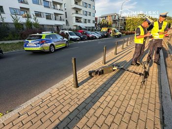 Warszawa: Dwóch nastolatków rozbiło się na elektrycznej hulajnodze