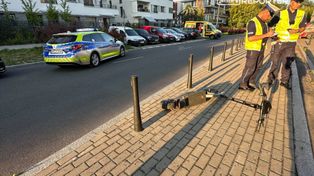 Warszawa: Dwóch nastolatków rozbiło się na elektrycznej hulajnodze
