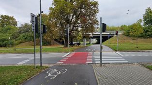 Warszawa: Nowe znaki przy węźle Krasińskiego