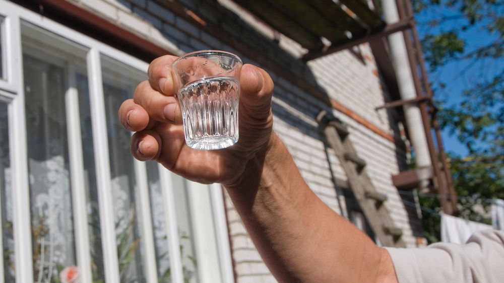 Nietolerancja alkoholu to stan, w którym organizm nie jest w stanie prawidłowo metabolizować alkoholu