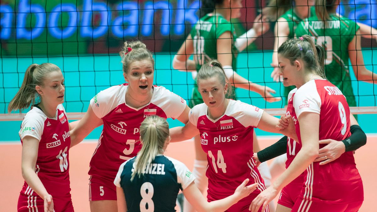 Newspix /  JAKUB PIASECKI / CYFRASPORT / Na zdjęciu: Reprezentacja Polski kobiet