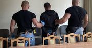 Areszt za rozbój z nożem na targowisku