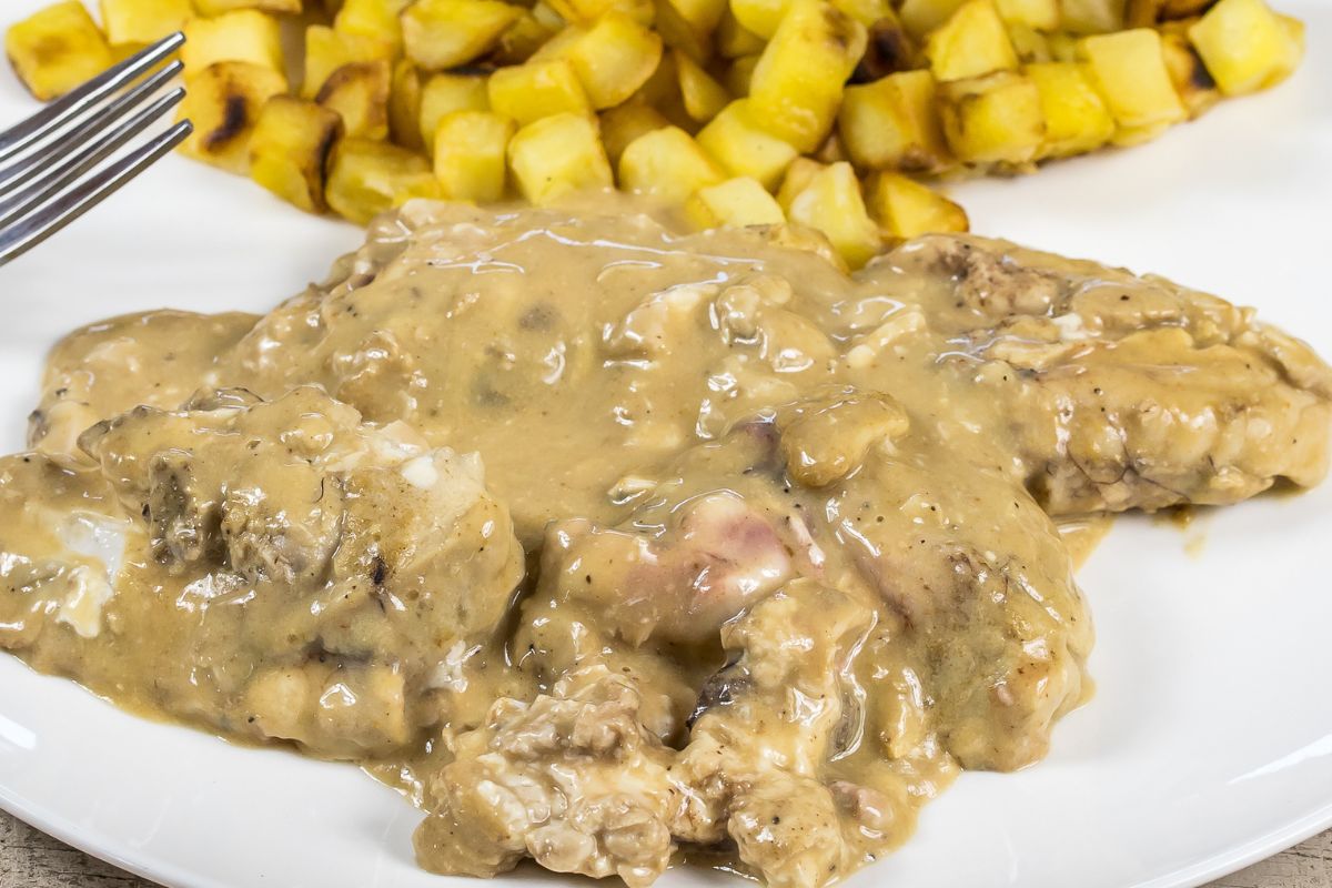 Nasze babcie i dziadkowie zajadali ze smakiem. My w mięsnym patrzymy na nie z niechęcią