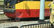 Siedmiolatek pod tramwajem. Wjechał rowerem na szyny