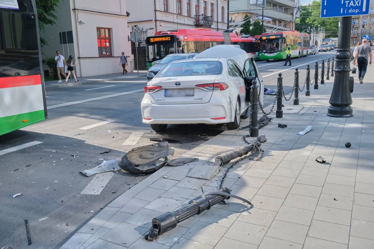 Toyota zderzyła się z hondą na ul. Lipowej
