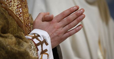 Nowy proboszcz w Łubowicach. Poprzedni "pstrykał sobie wyuzdane fotki"