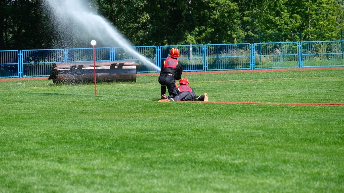 Gminne zawody sportowo-pożarnicze w Bełżycach 2024