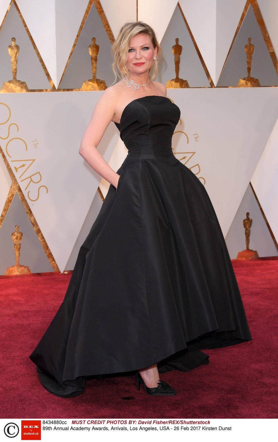 Kirsten Dunst - Oscary 2017 (kreacja: Dior)