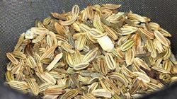 Ratuje po przejedzeniu. Herbatka rozluźnia jelita, koi żołądek