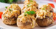 Pieczarki faszerowane szybko znikają ze stołu. Są obłędne w smaku