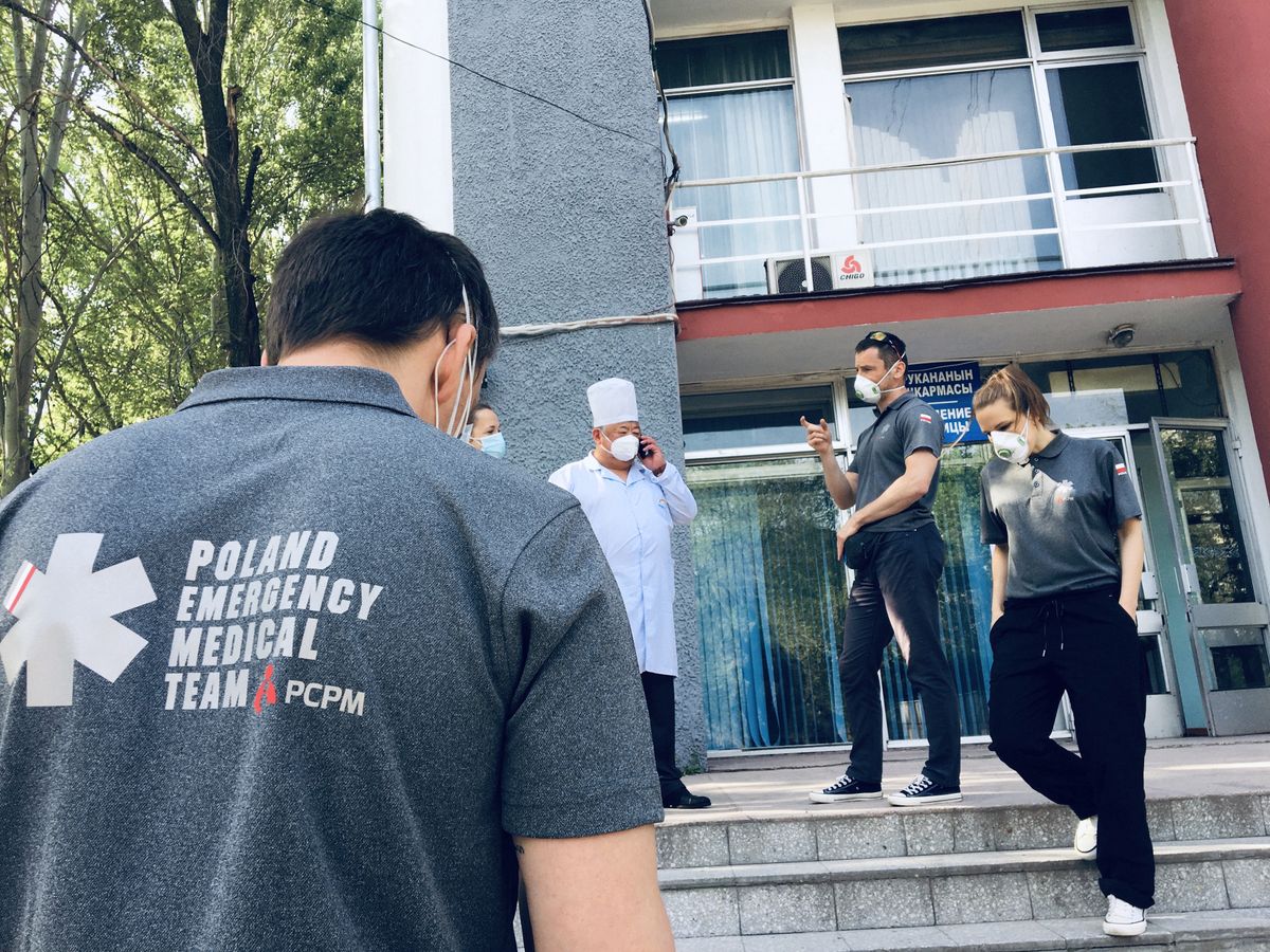 Koronawirus. Polscy medycy wrócili z Kirgistanu. "Cel? Powstrzymać tragedię"