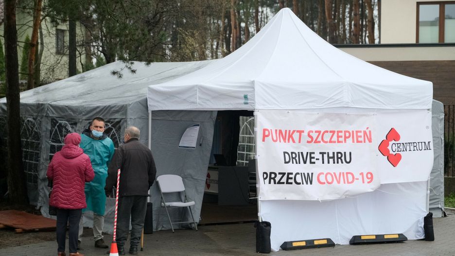 Szczepienia przeciw COVID-19. Na zdjęciu mobilny punkt w Mińsku Mazowieckim