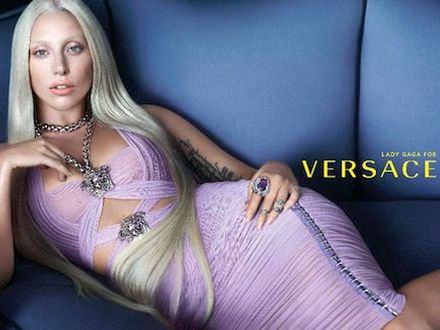 Lady Gaga upodabnia się do znanej projektantki