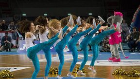 Cheerleaders Toruń na meczu Polski Cukier Toruń - Anwil Włocławek (galeria)