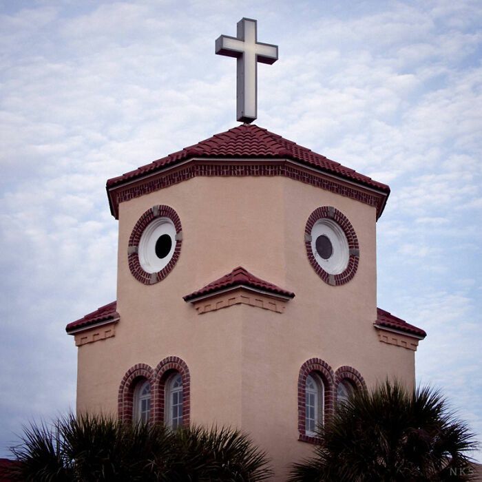 Przykład pareidolii.