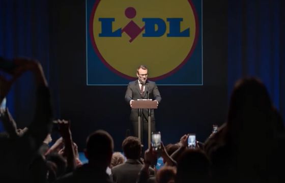 Lidl promuje darmowymi dostawami sklep internetowy (wideo)
