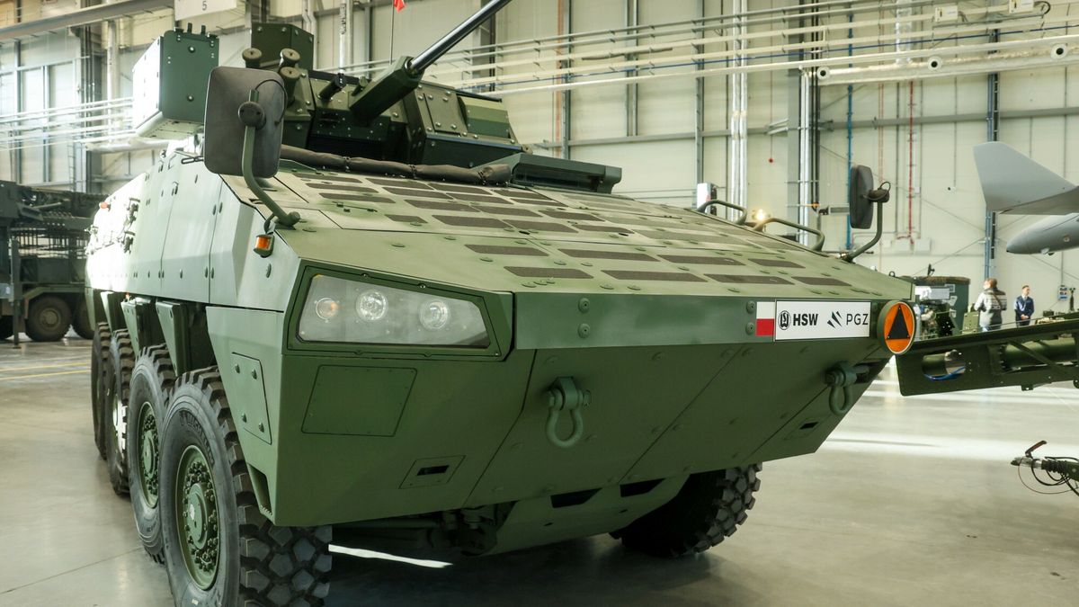 Kołowy transporter opancerzony Rosomak