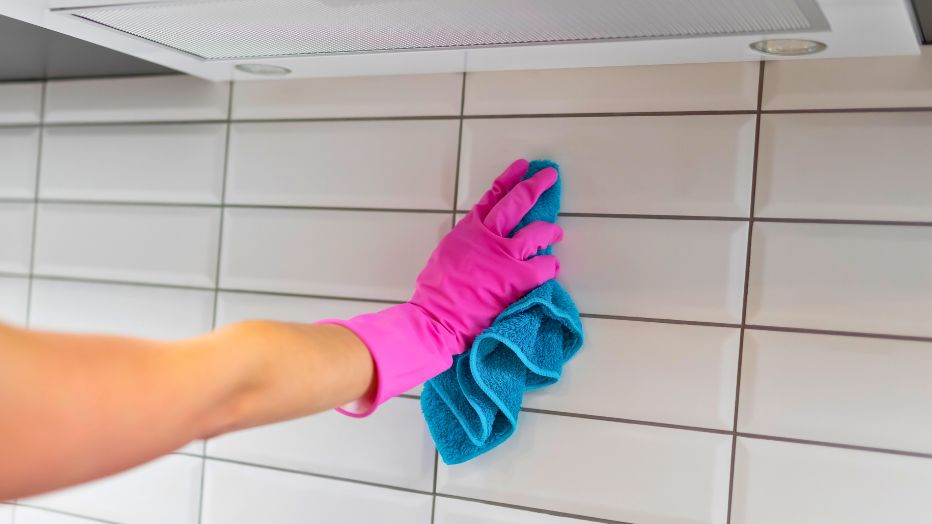 Od lat tak czyszczę płytki w kuchni 
