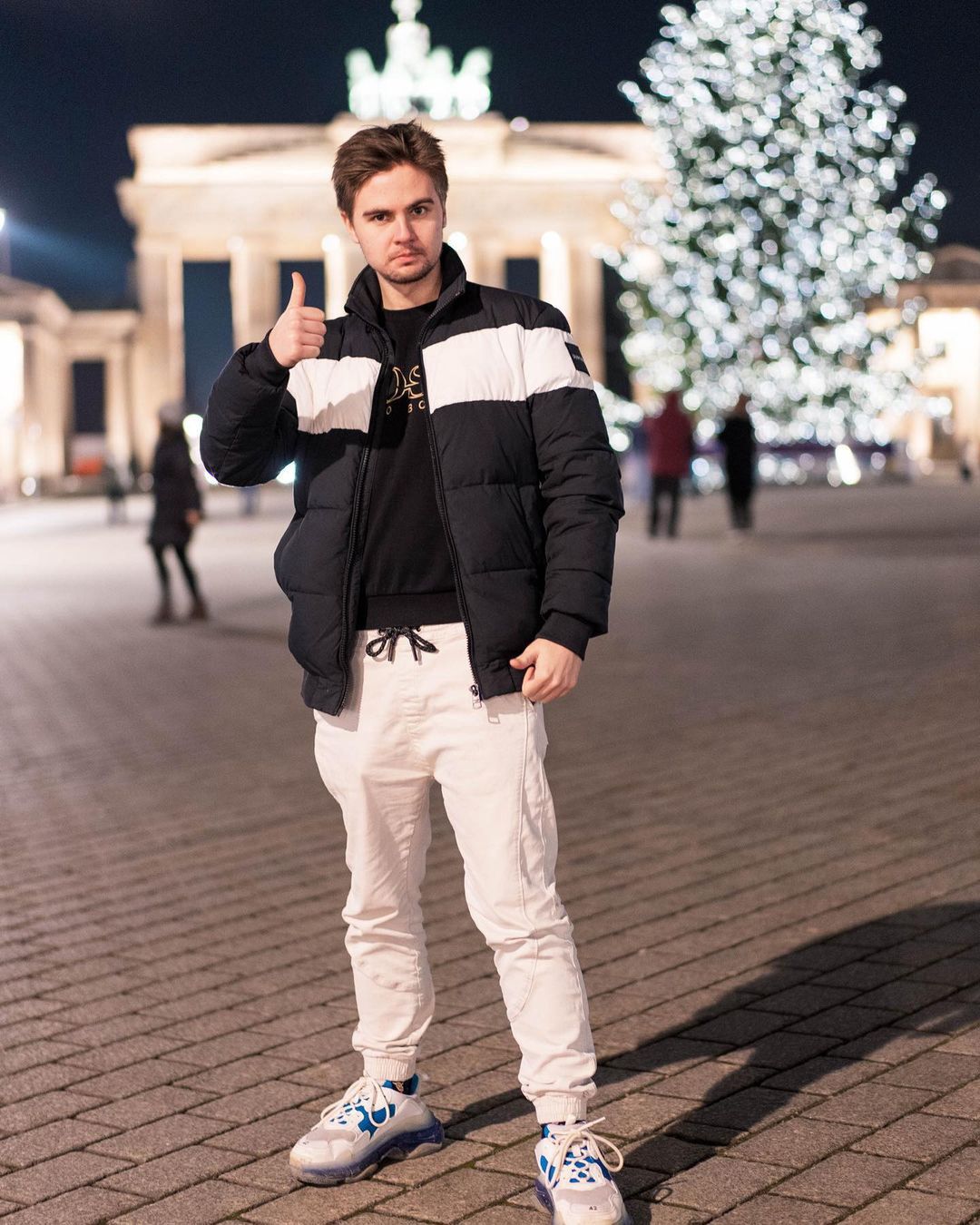 UOKiK wlepił influencerom wielotysięczne kary (nz. Kruszwil)