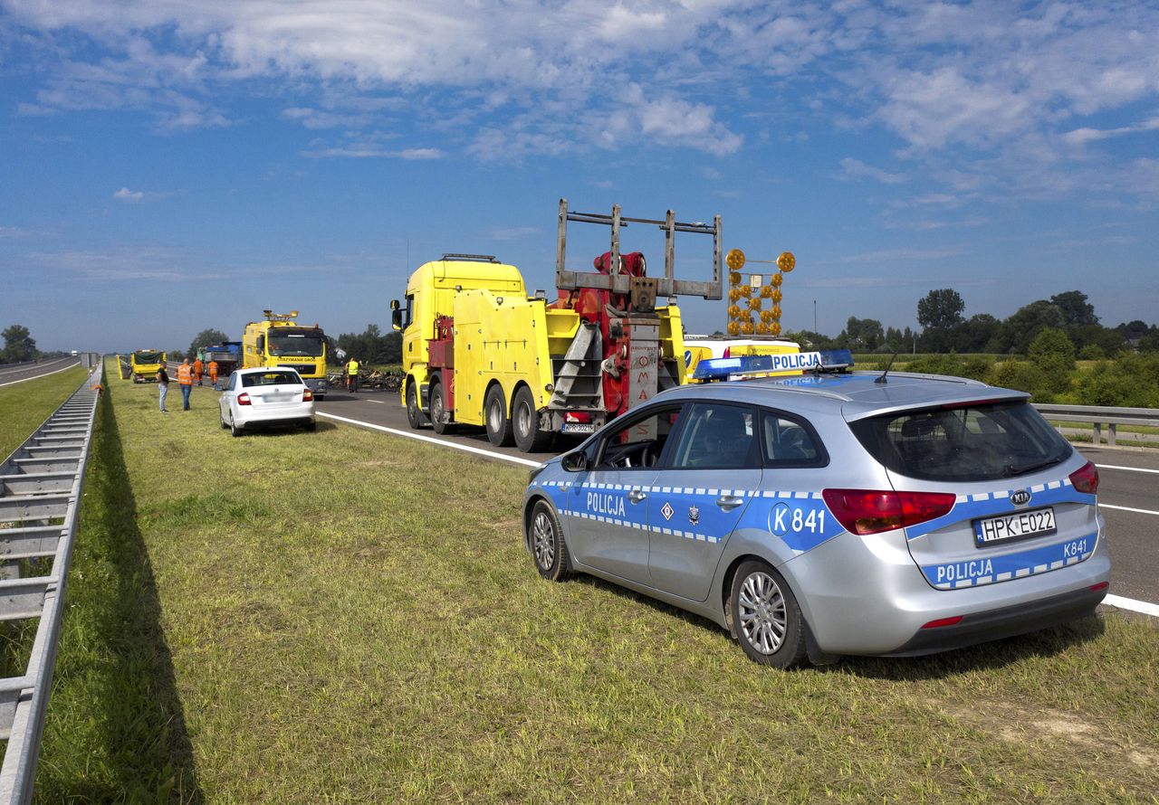 Dolnośląskie. Tragiczny wypadek na A4. Osobówka wbiła się w tira