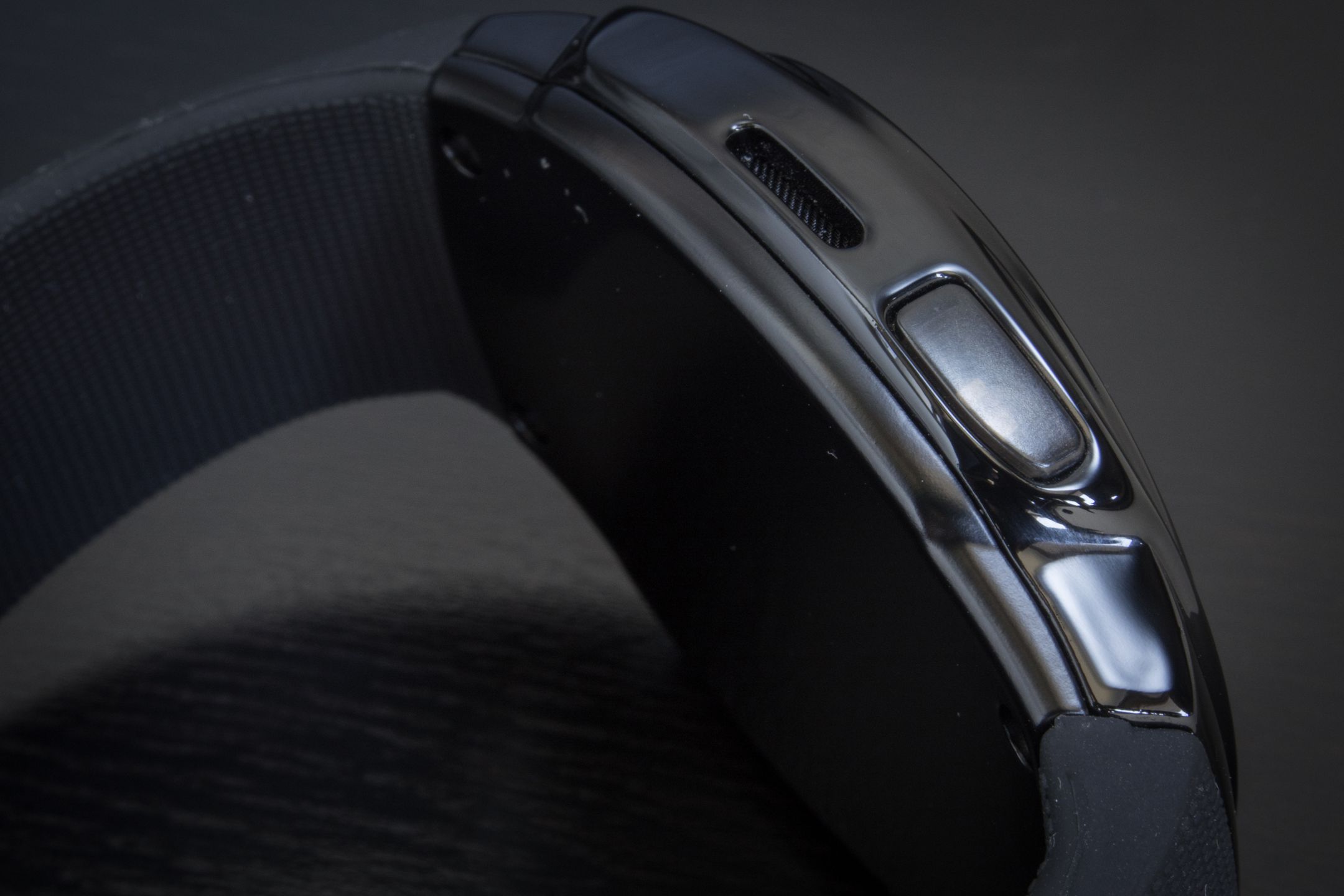 Uwatch UO: test taniego elektronicznego zegarka – „przedłużacza” do smartfonów 2