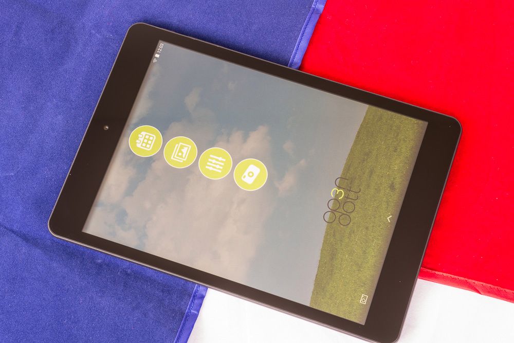 Test taniego i aluminiowego tabletu Op3n Dott z Tesco